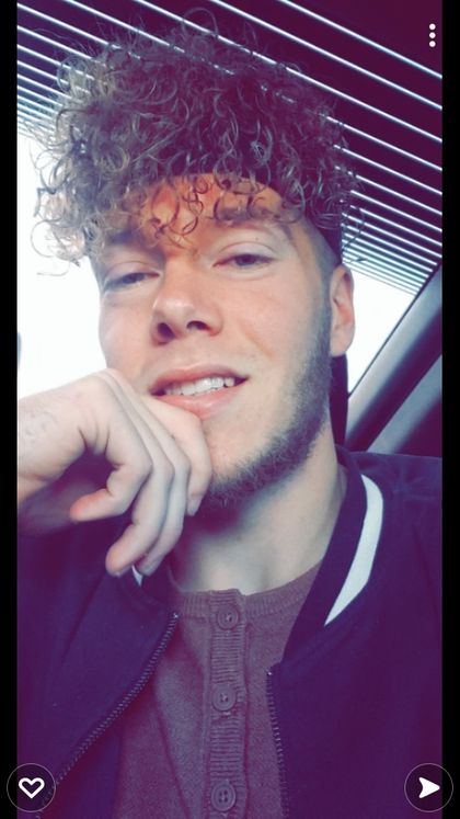 thehandthatfeedsu OnlyFans picture