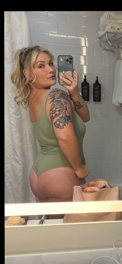 blondesblowbest OnlyFans picture