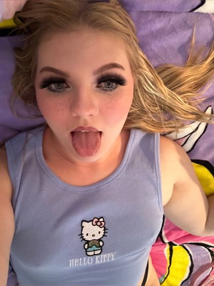 playingwithemily OnlyFans picture