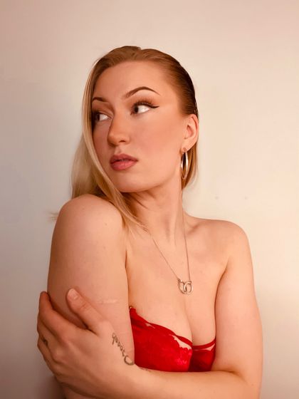 annikaredsven OnlyFans picture