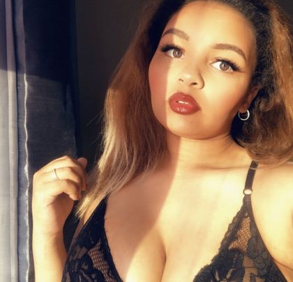 tinysnax OnlyFans picture