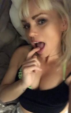 christyxxxx OnlyFans picture