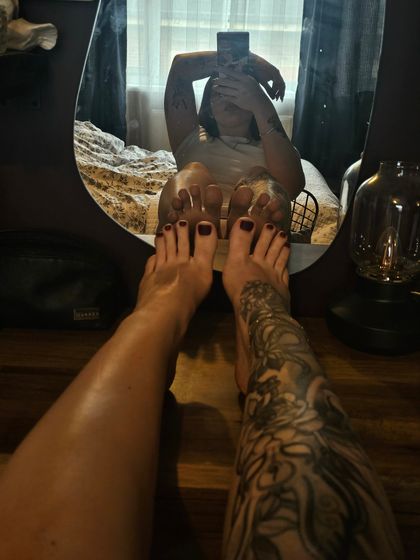 lorynstattooedtoes OnlyFans picture