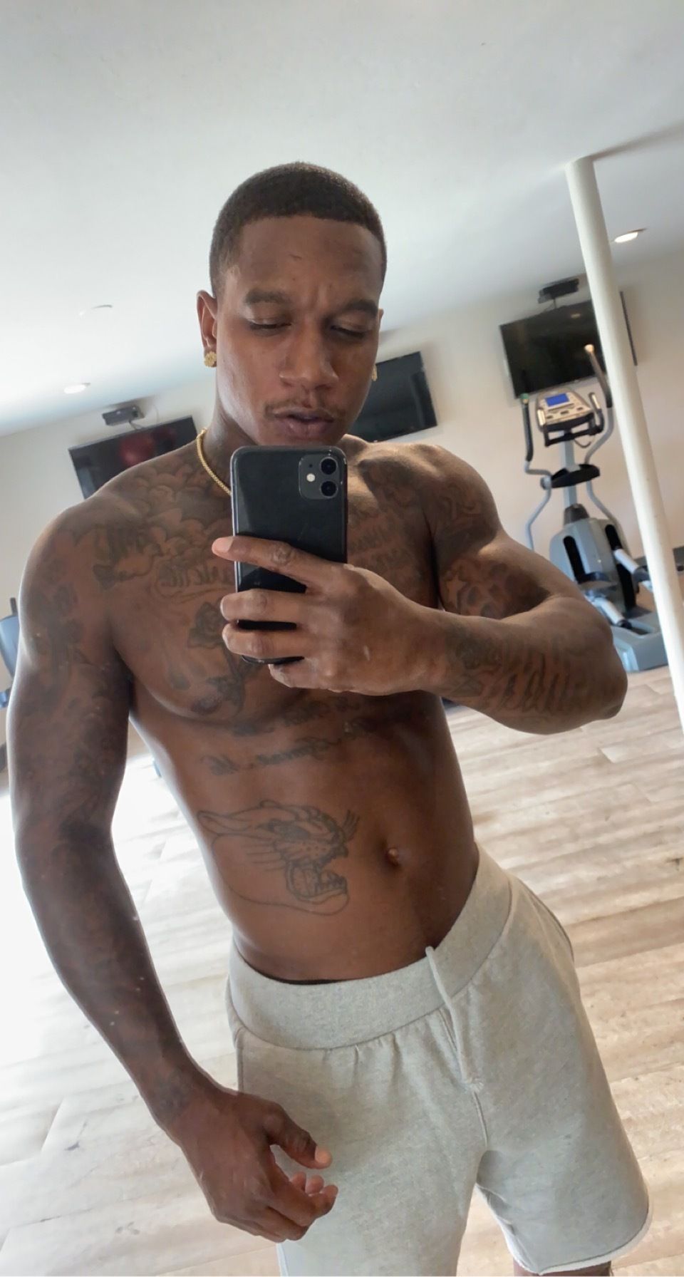 extrachoc.69 OnlyFans profile picture