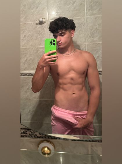 ivannrodriiguez OnlyFans picture