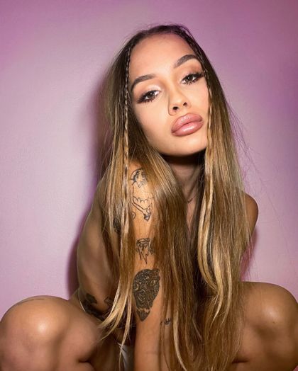 caramelka2002 OnlyFans picture