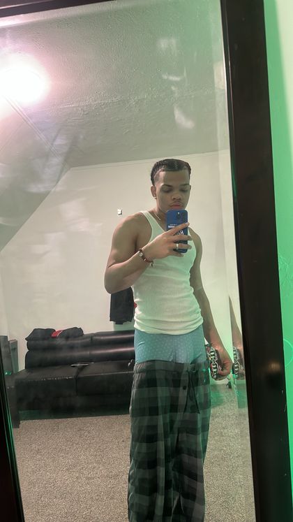 elburu OnlyFans picture