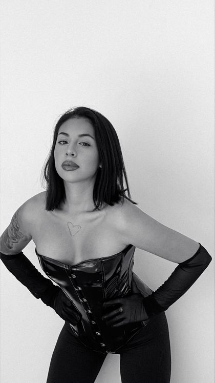 zaraxmoon OnlyFans picture