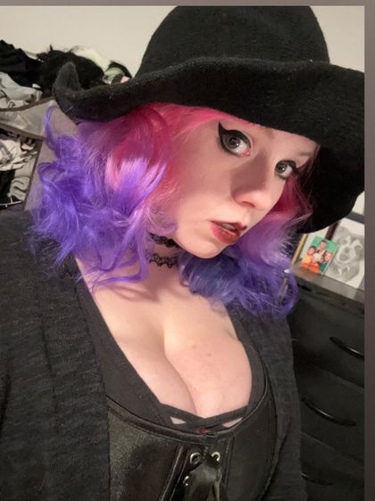 peachiepiecream OnlyFans picture