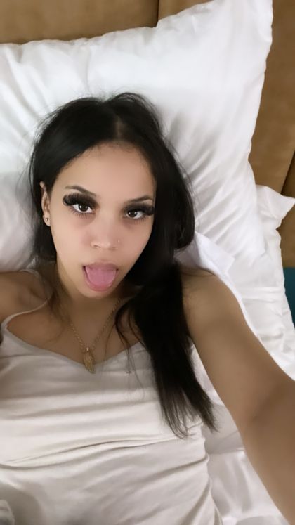 asialayy OnlyFans picture