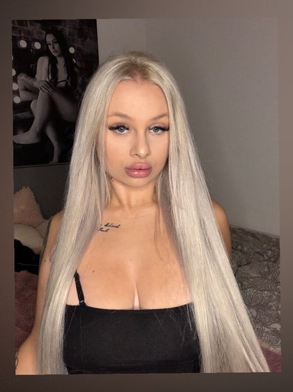 leoniespalace.official OnlyFans picture