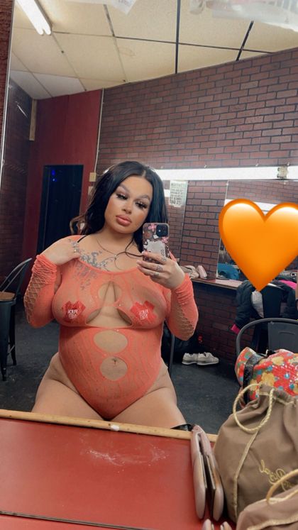 prettytittychika OnlyFans picture