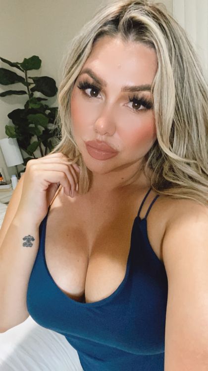 nickileblanc OnlyFans picture