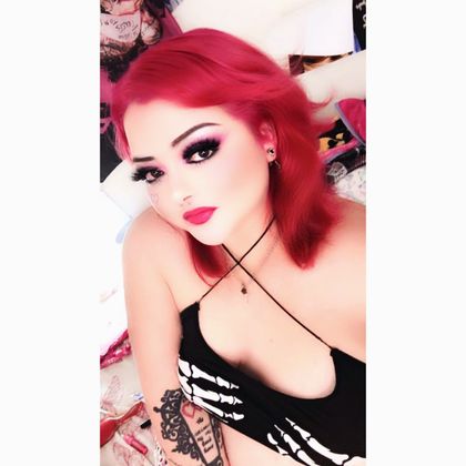 xnikkixhorrorx OnlyFans picture