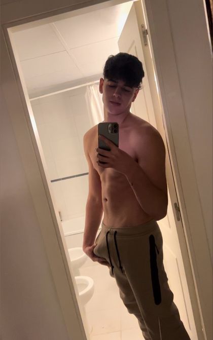 miguelcastro0 OnlyFans picture