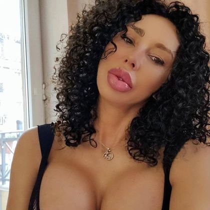 miaadorre OnlyFans picture