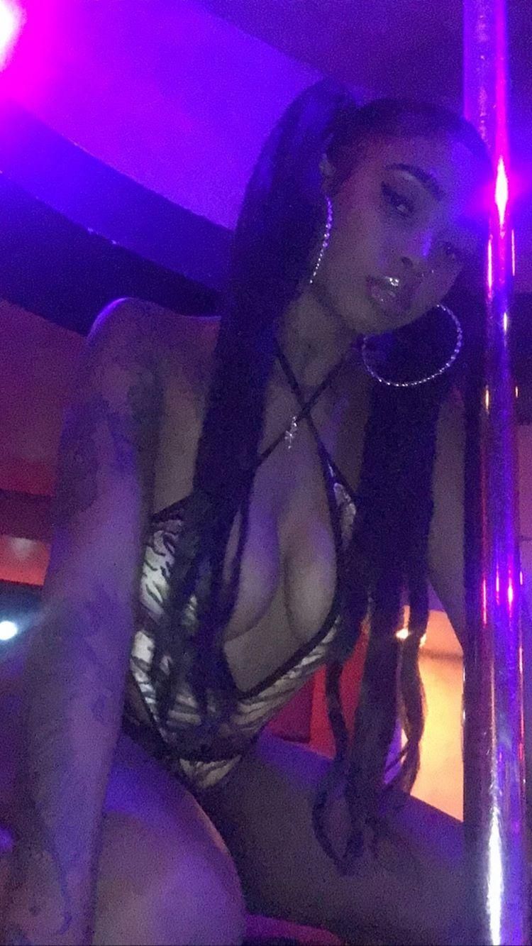 arealnymph OnlyFans profile picture