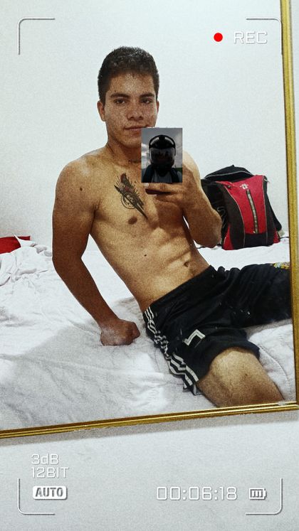 cristiantoquica12 OnlyFans picture