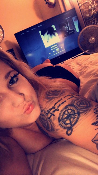 jaxxxxi OnlyFans picture