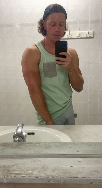 whyuhere1234 OnlyFans picture
