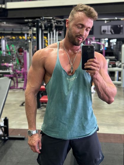 lhardmusclefree OnlyFans picture