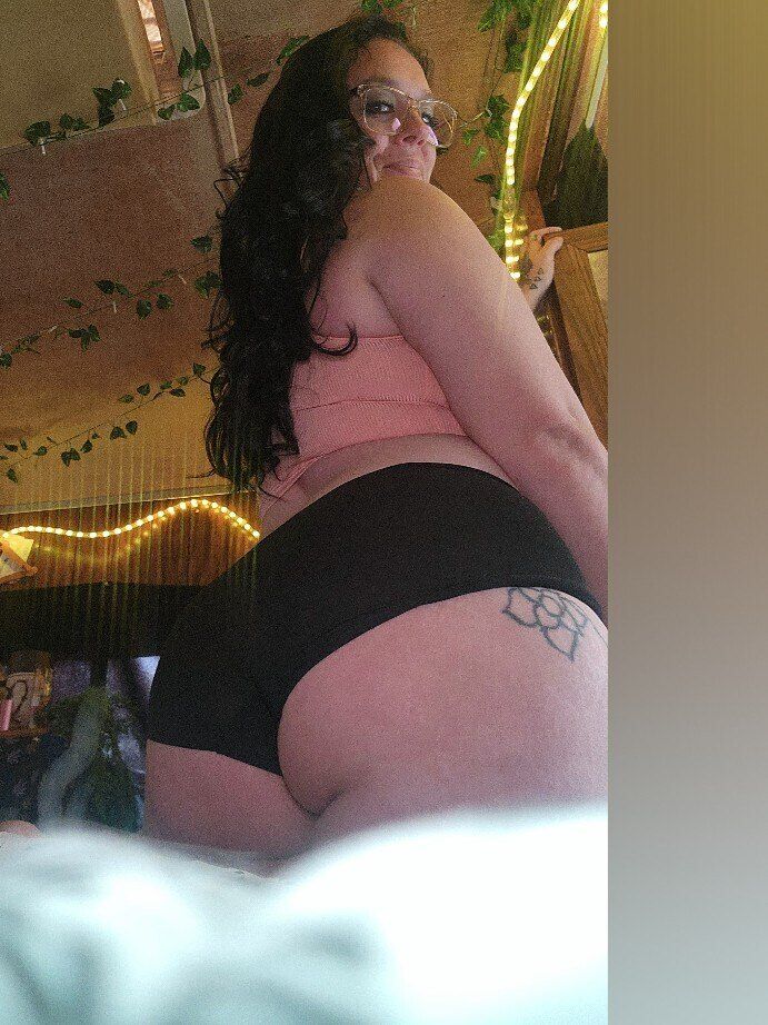 thicklegschubbywaist OnlyFans profile picture