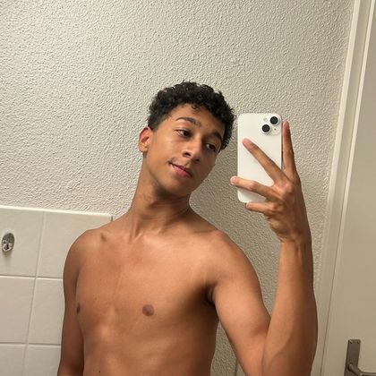 younggayboy_bigdick OnlyFans picture