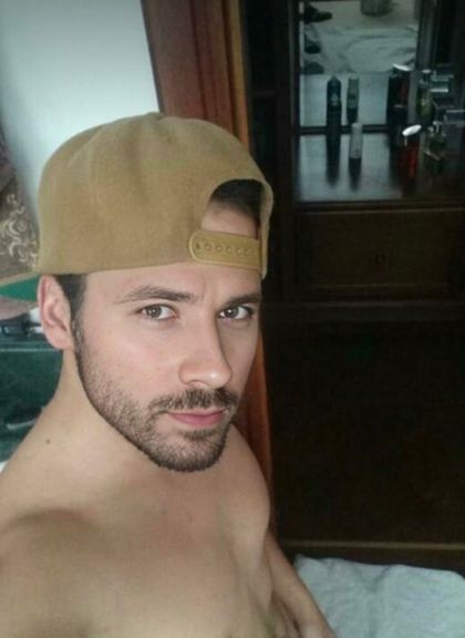 mikhozy OnlyFans picture