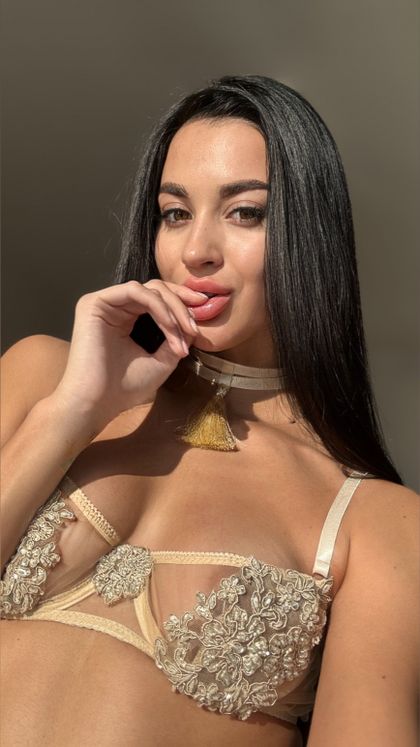 aariianaaaaaa OnlyFans picture
