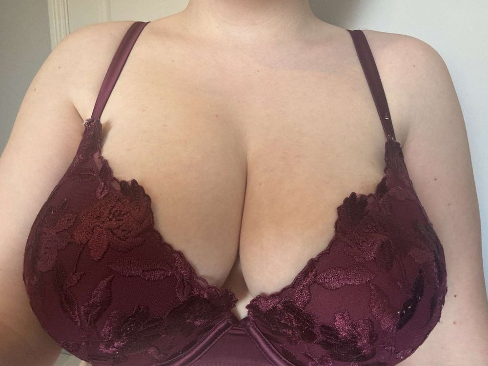 petite-playful-peach OnlyFans profile picture