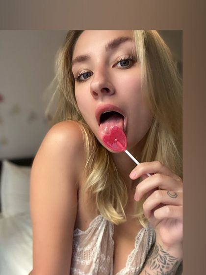 signorinairyna OnlyFans picture