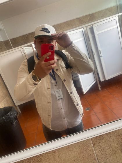 luisvelasco25 OnlyFans picture