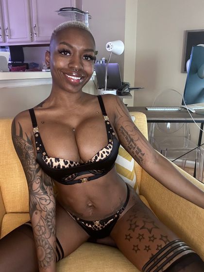 freemiloskye OnlyFans picture