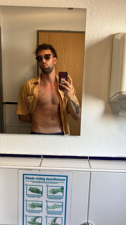 u38554533 OnlyFans picture
