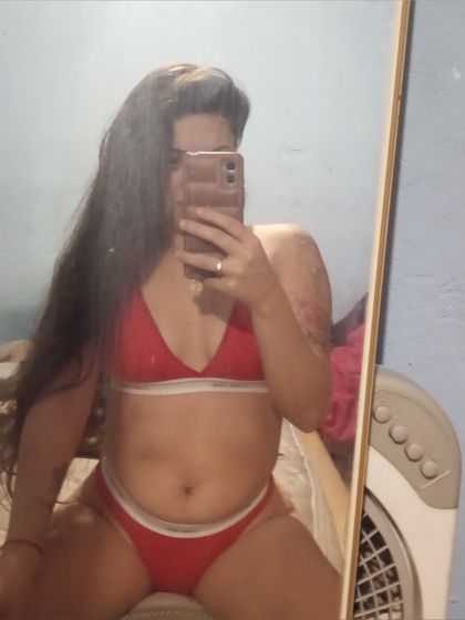 yoursesybrunette OnlyFans picture