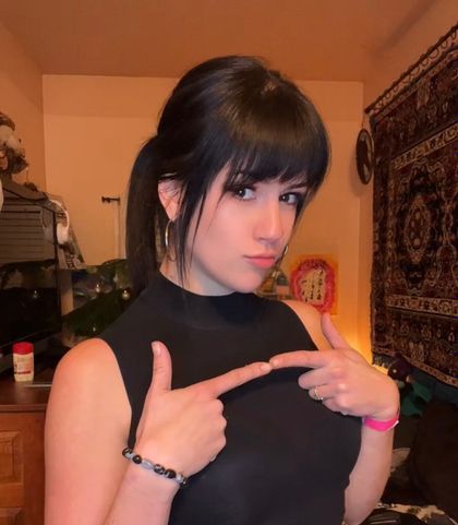 laynabaka OnlyFans picture