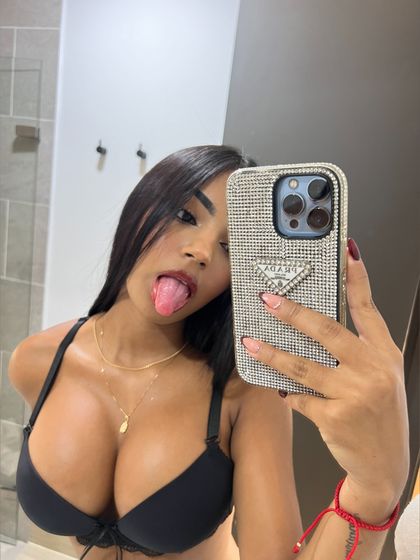 miacollinss OnlyFans picture