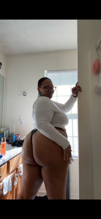 ringarounddarosie OnlyFans picture