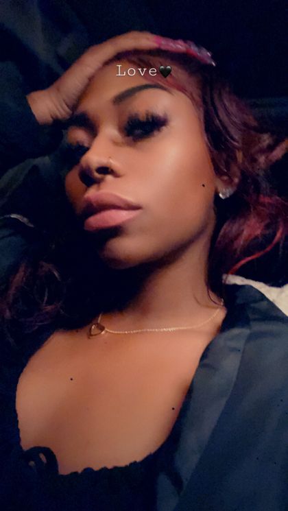 onlyonemi OnlyFans picture