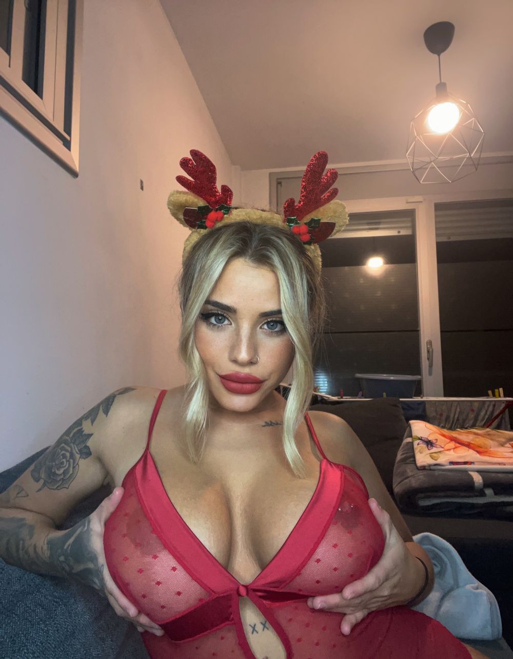 antiafennte OnlyFans - Free Trial - Photos - Socials | FansMetrics.com