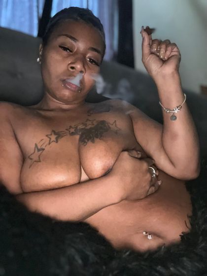 honeycoatedpyro OnlyFans picture
