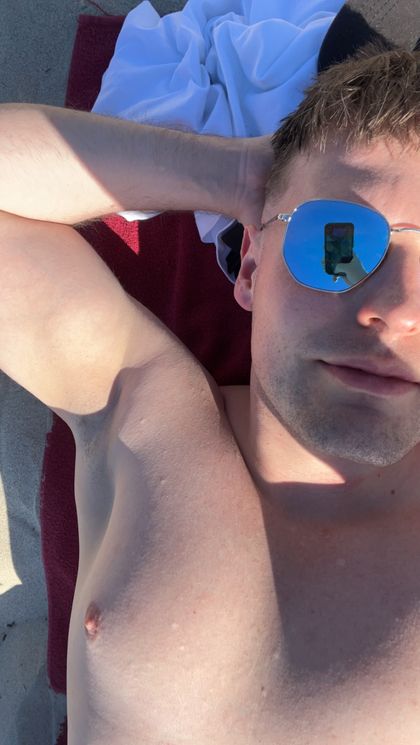 domyoungdaddy OnlyFans picture