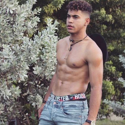 im_argenissuriel1 OnlyFans picture