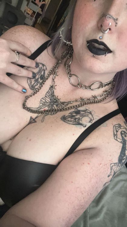 saintesspersephone OnlyFans picture