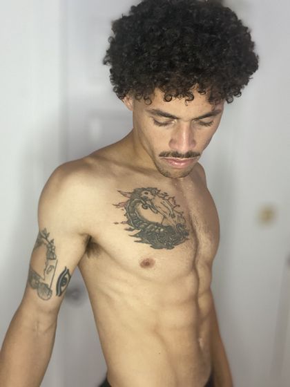 dereklp32 OnlyFans picture