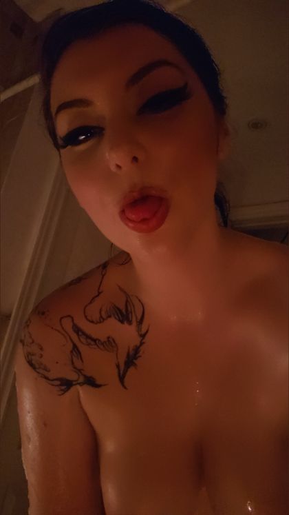 avacynbathory OnlyFans picture