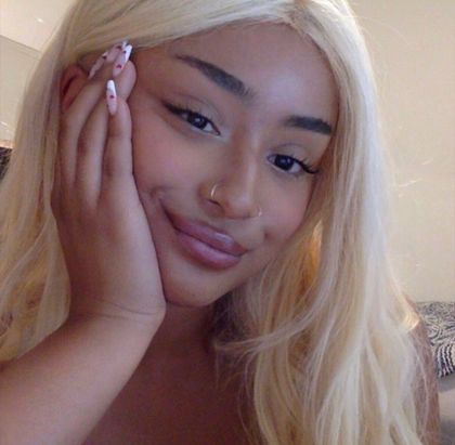 lilyluvrr OnlyFans picture
