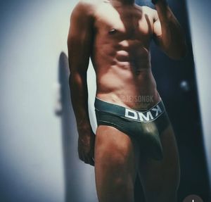 Images of Best Cardo94 OnlyFans Accounts | FansMetrics.com