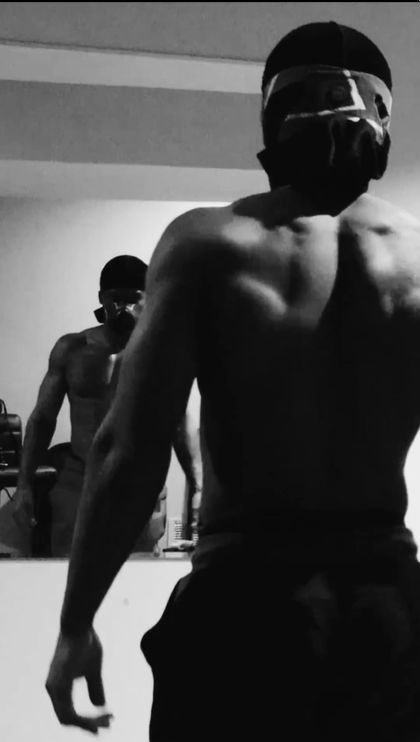 run1b OnlyFans picture