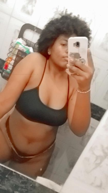esulimeza OnlyFans picture